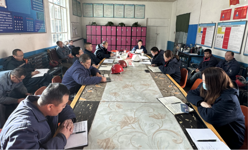 對(duì)標(biāo)對(duì)表新要求 主動(dòng)作為抓落實(shí)&mdash;&mdash;物產(chǎn)工投公司紀(jì)委召開(kāi)學(xué)習(xí)貫徹中紀(jì)委、省紀(jì)委二次全會(huì)精神專題會(huì)議暨節(jié)前廉政教育警示會(huì)