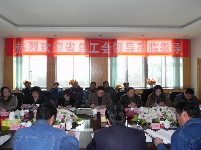 深入車間班組、&ldquo;零距離&rdquo;接觸職工、體驗(yàn)職工生活、傾聽(tīng)職工心聲